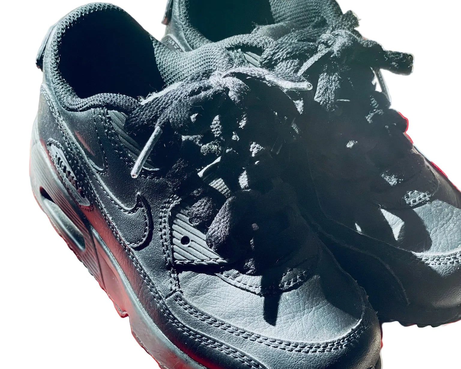 Minimal White Sneakers – Leather